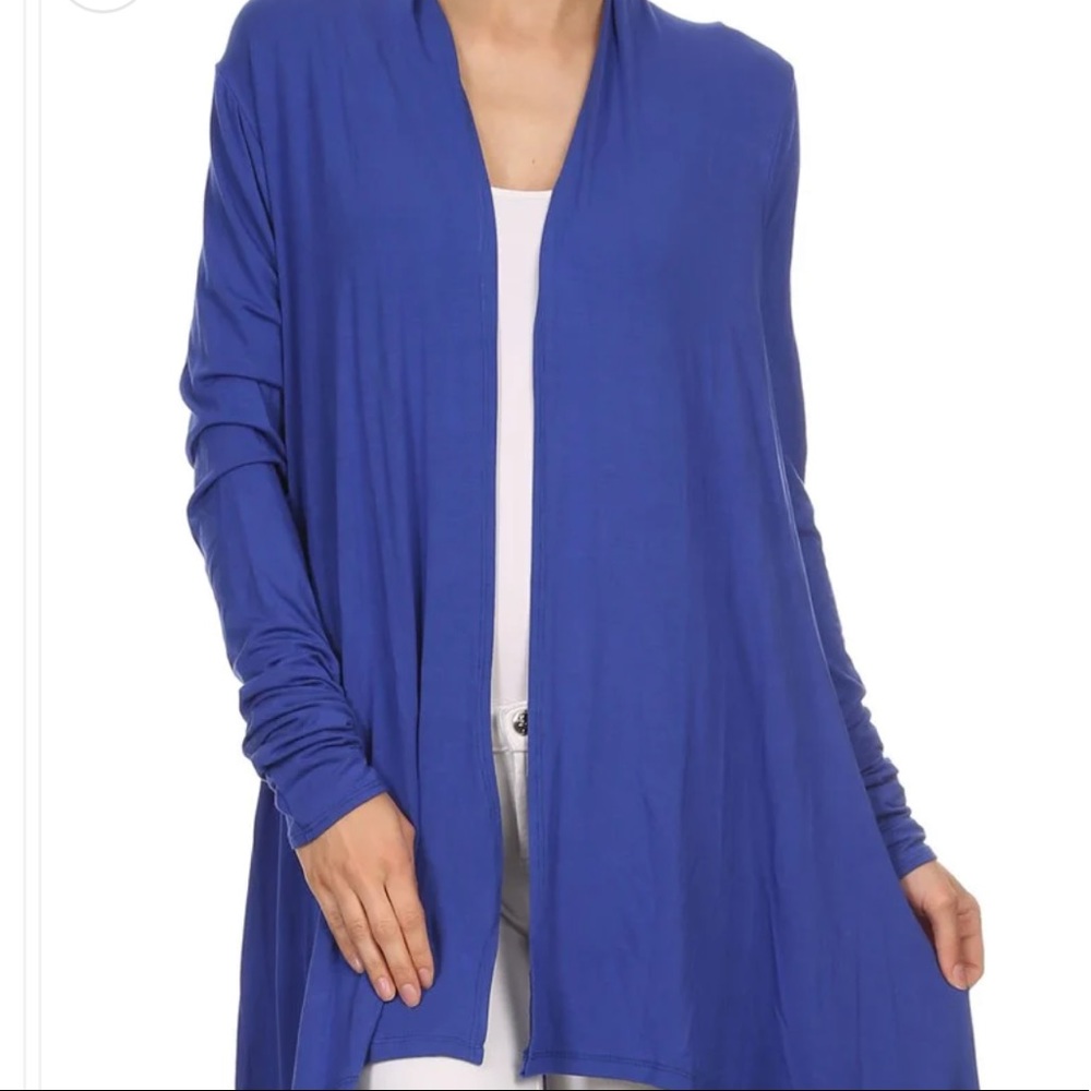 NWT Renee C. Blue long sleeve thin cardigan